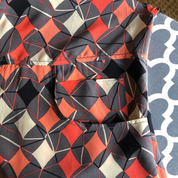 Plenty by Tracy Reese geometric print 100% silk top szM - Picture 11 of 12